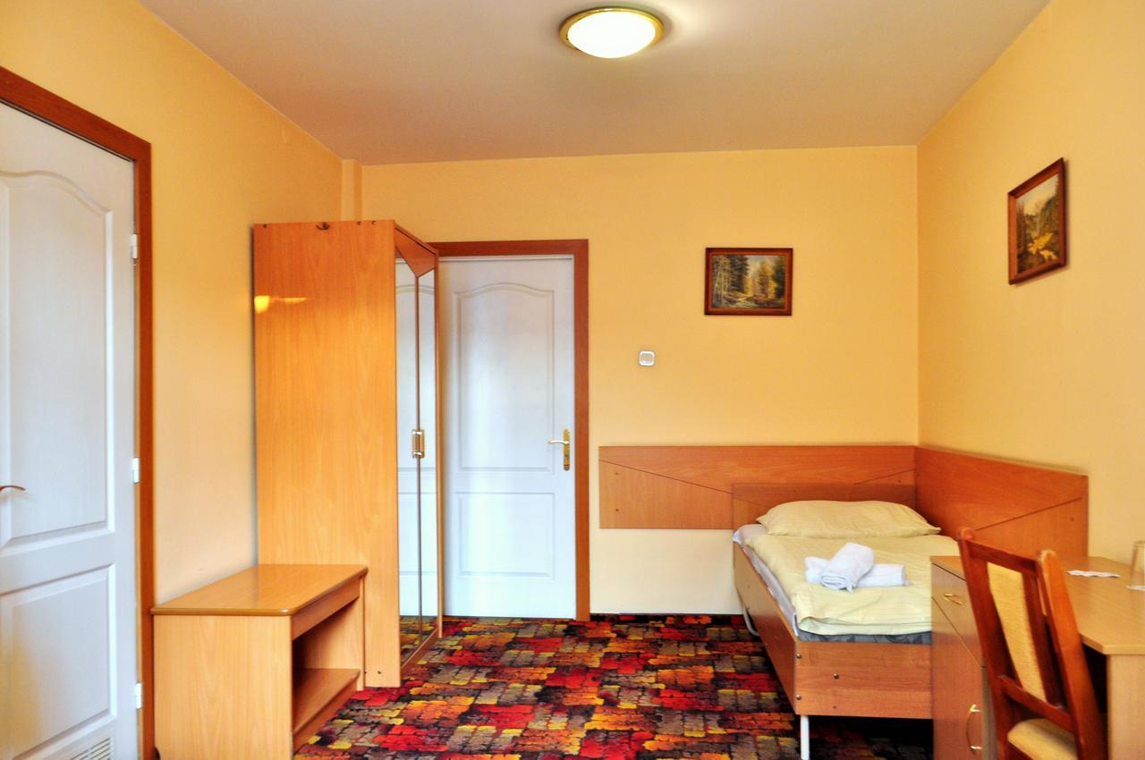 Bed and Breakfast Bristol Economy Бытом Экстерьер фото