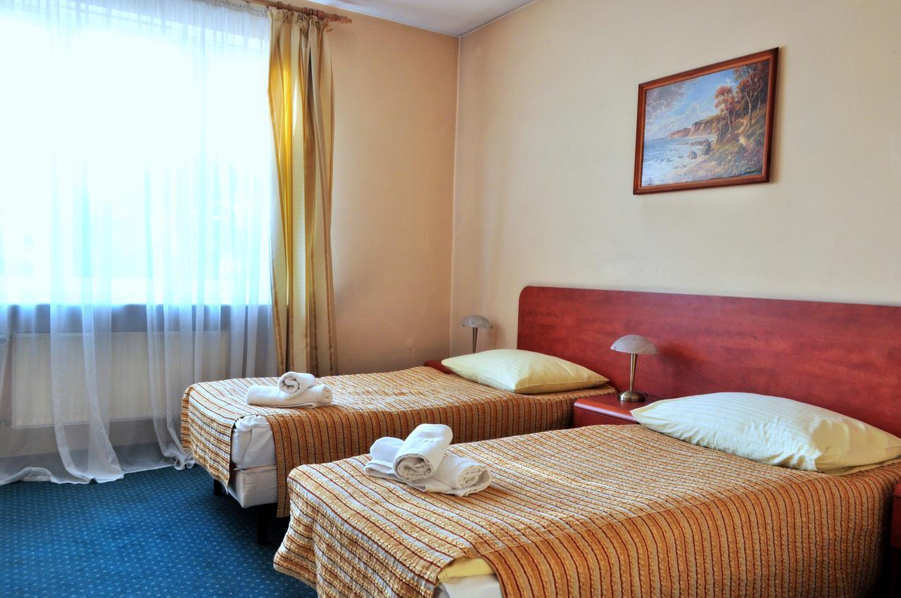 Bed and Breakfast Bristol Economy Бытом Экстерьер фото