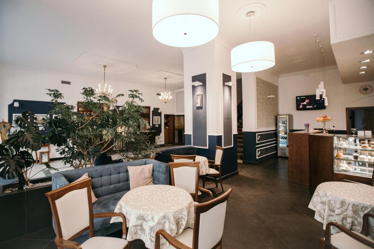 Bed and Breakfast Bristol Economy Бытом Экстерьер фото